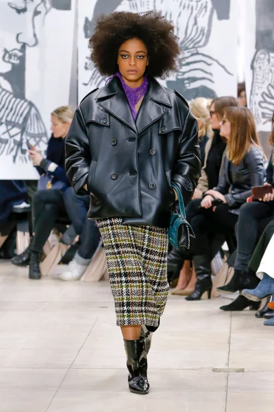 Look 35